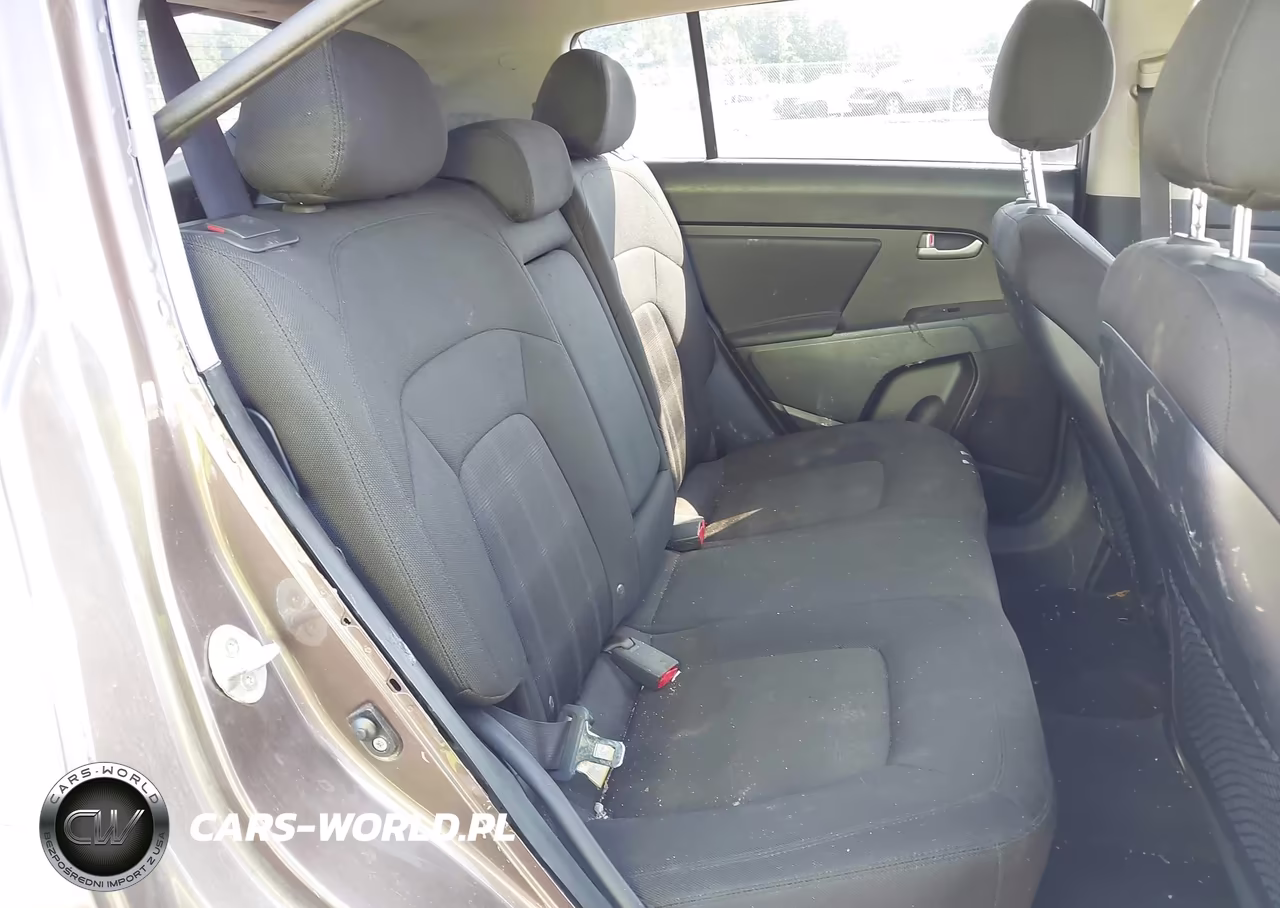 2011 Kia Sportage Lx VIN:KNDPBCA29B7075526 - 8