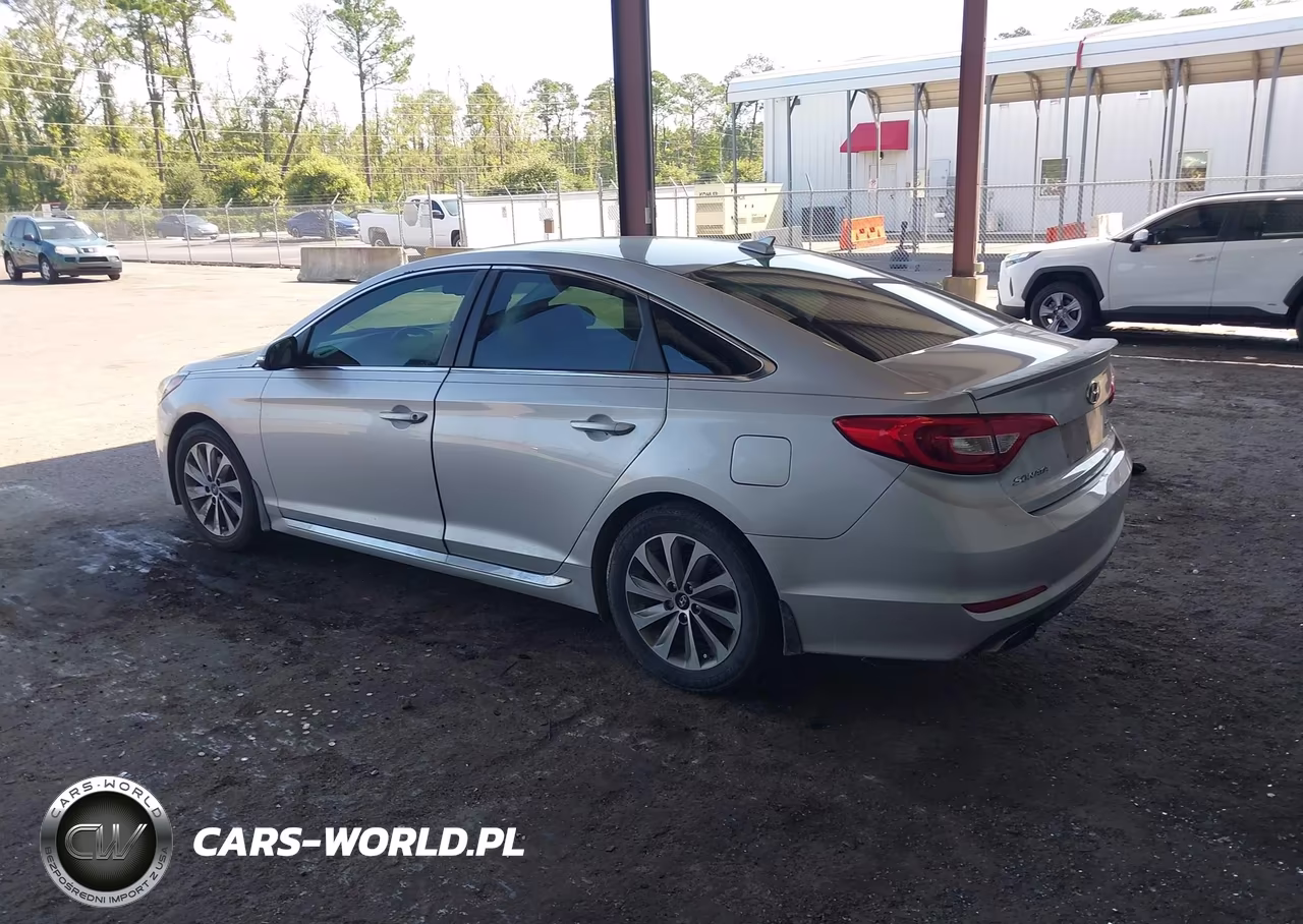 2016 Hyundai Sonata Sport VIN:5NPE34AFXGH367427 - 3