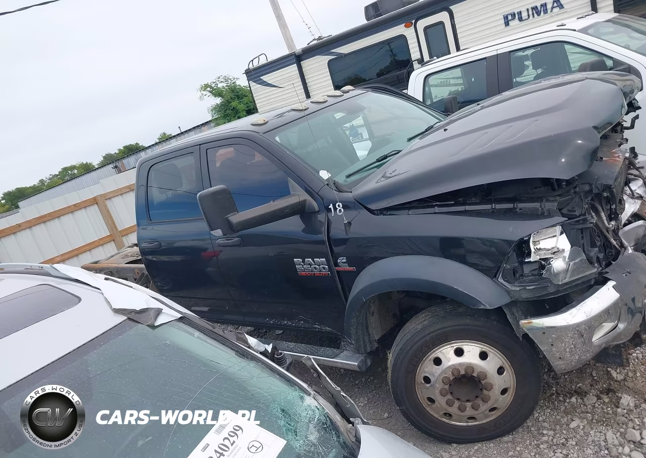 2018 Ram 5500 Chassis Tradesman-Slt-Laramie VIN:3C7WRNEL5JG110333 - 12
