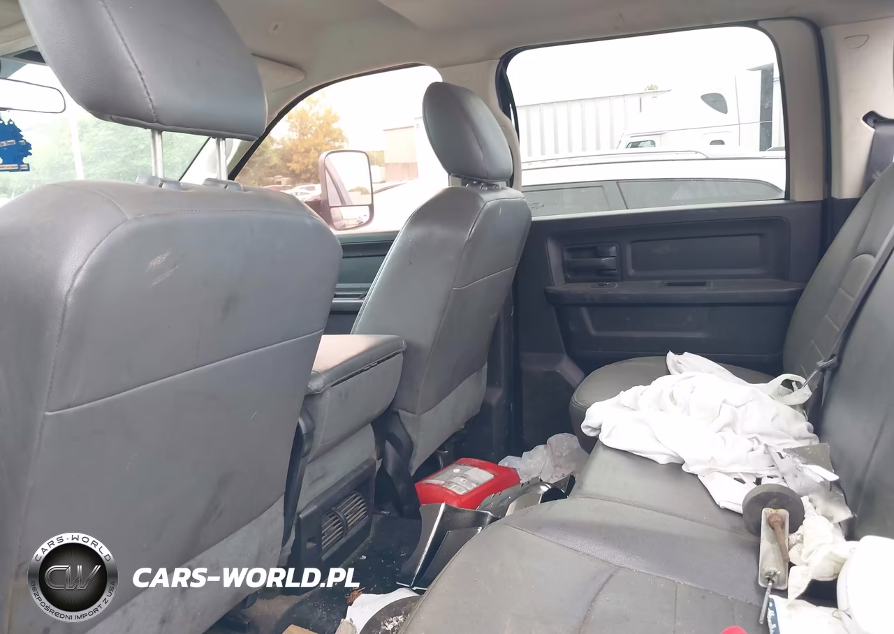 2018 Ram 5500 Chassis Tradesman-Slt-Laramie VIN:3C7WRNEL5JG110333 - 6