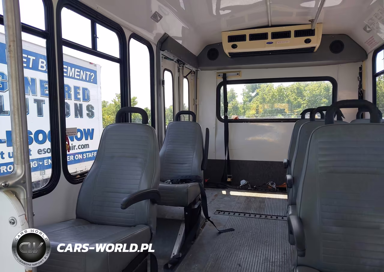 2004 Ford E-350 Cutaway Standard VIN:1FDWE35LX4HB18155 - 7