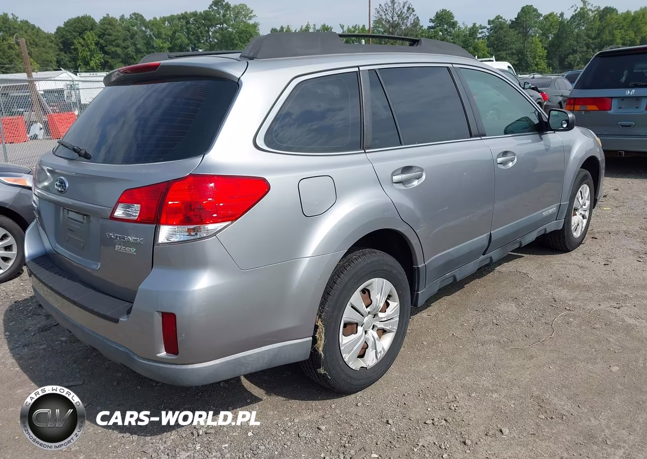 2011 Subaru Outback 2.5I VIN:4S4BRBAC9B3400719 - 4