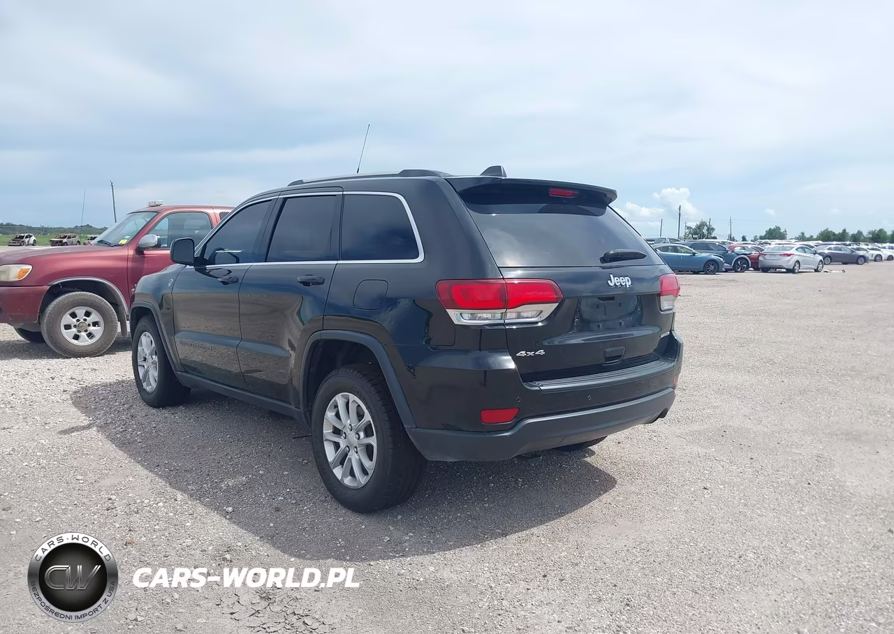 2021 Jeep Grand Cherokee Laredo E 4X4 VIN:1C4RJFAG0MC793713 - 3