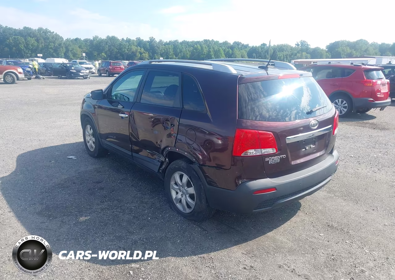 2013 Kia Sorento Lx VIN:5XYKT3A65DG359140 - 3