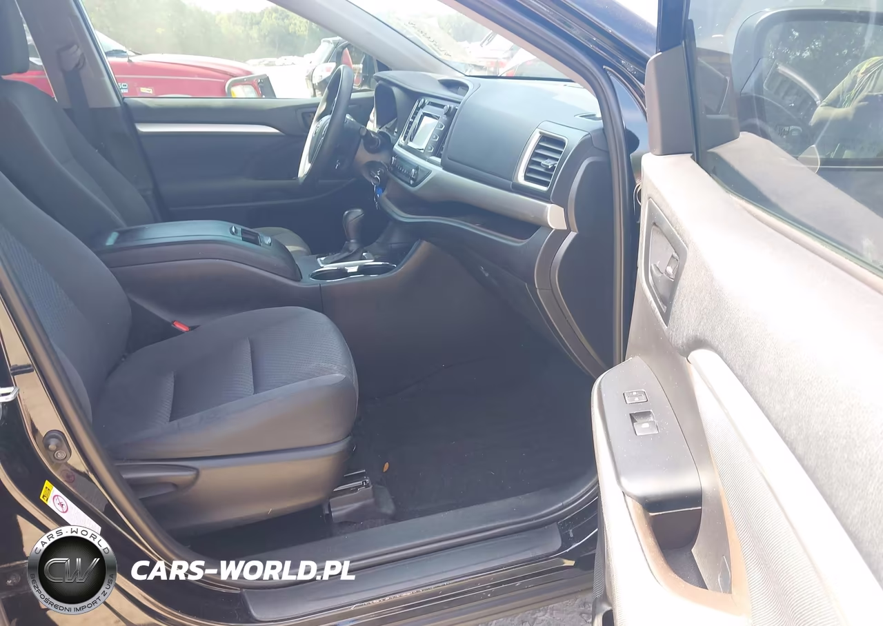 2019 Toyota Highlander Le VIN:5TDZARFH3KS042572 - 5