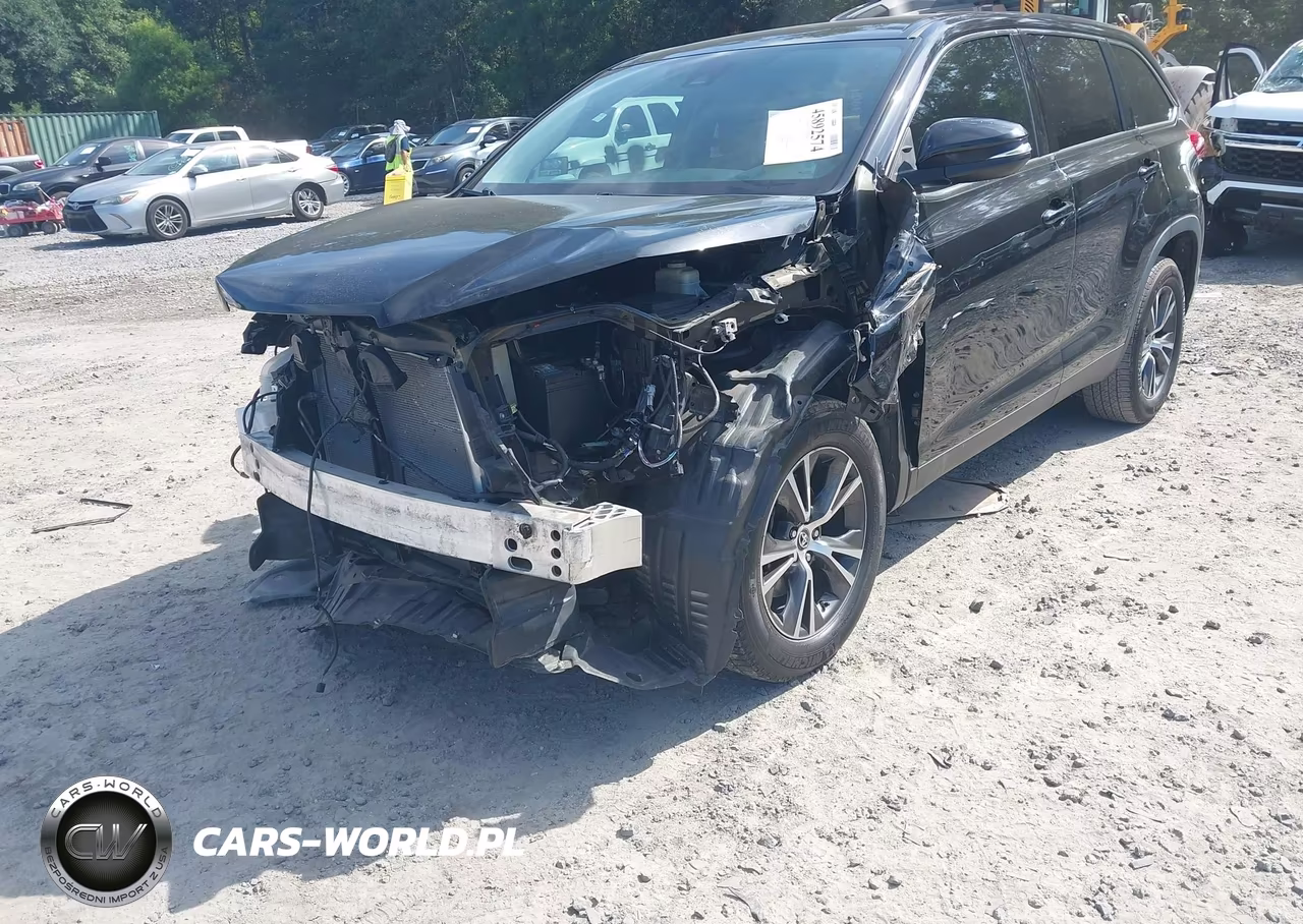 2019 Toyota Highlander Le VIN:5TDZARFH3KS042572 - 6