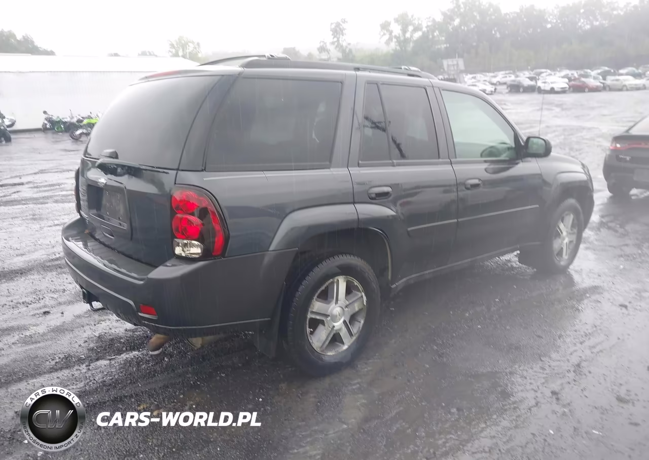 2007 Chevrolet Trailblazer Lt VIN:1GNDT13SX72257975 - 4