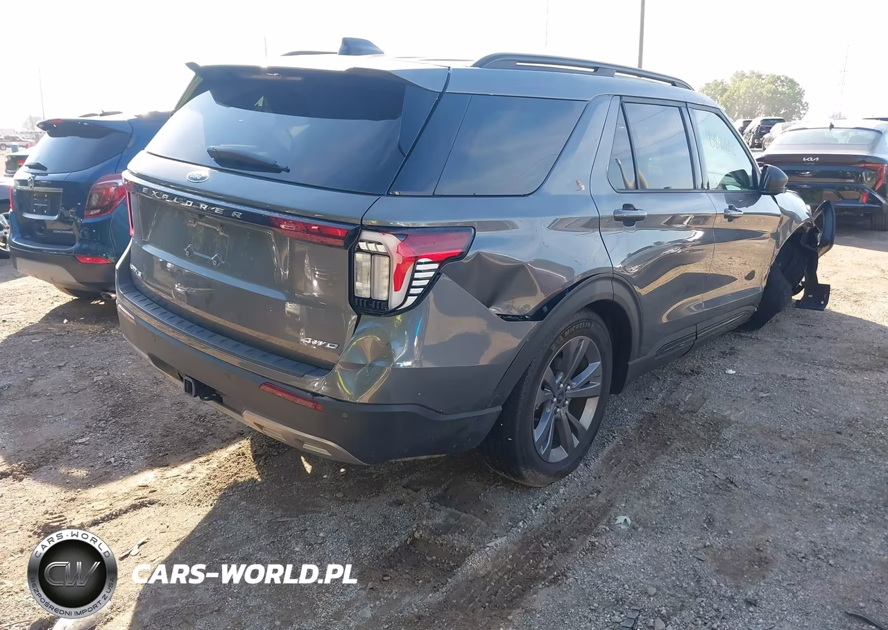 2026 Ford Explorer Active VIN:1FMUK8DH2TGB11523 - 4