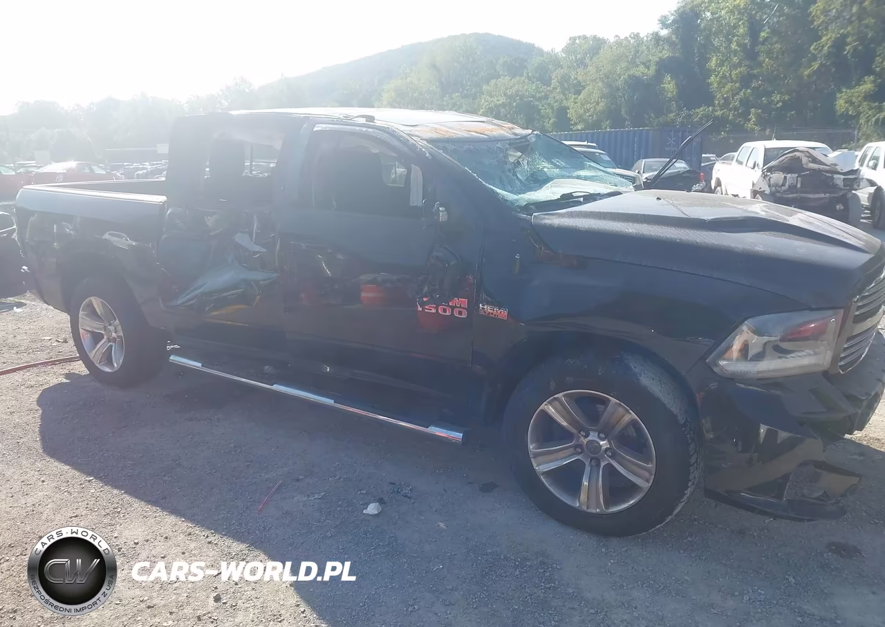2015 Ram 1500 Sport VIN:1C6RR7MT2FS571231 - 1