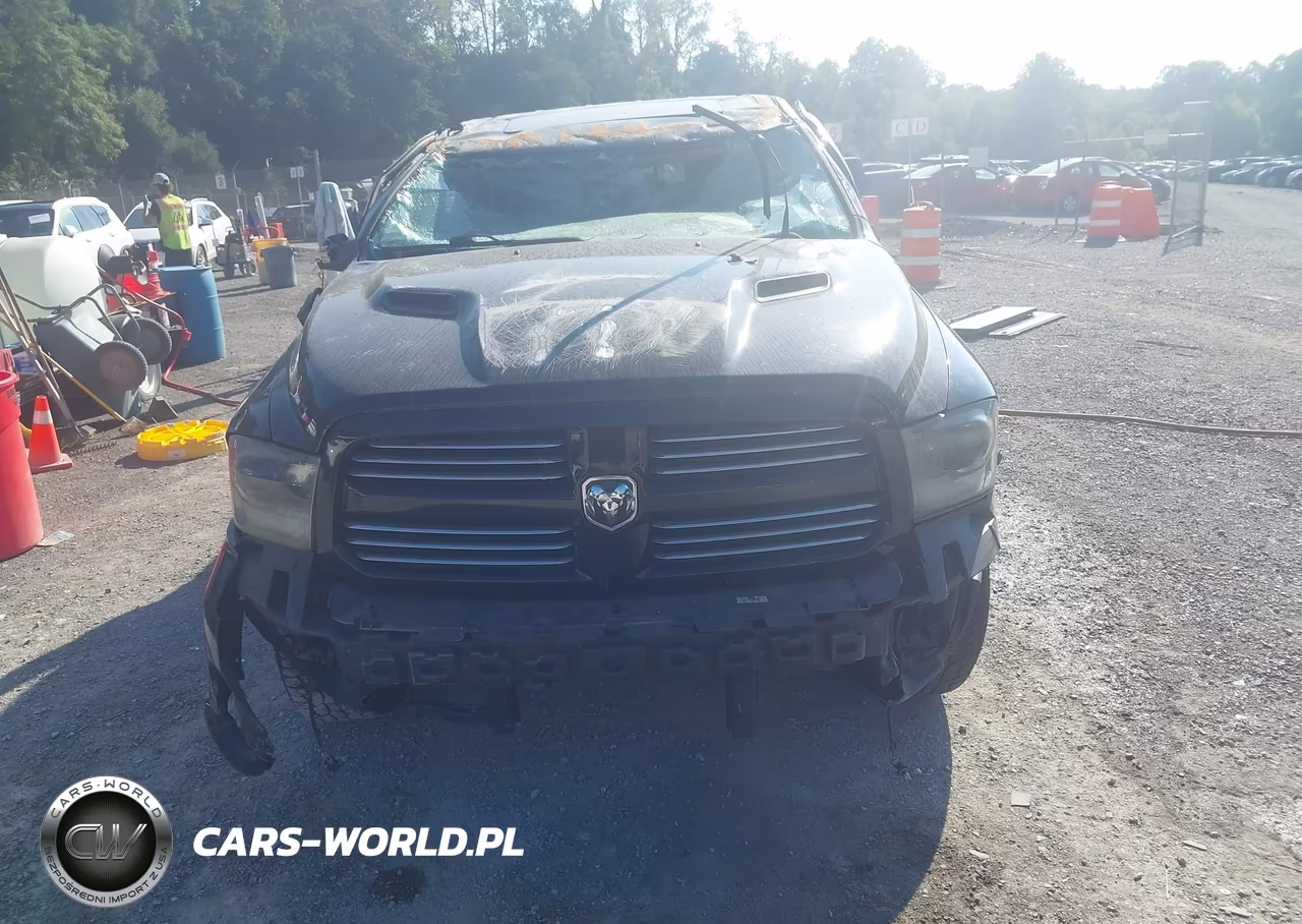 2015 Ram 1500 Sport VIN:1C6RR7MT2FS571231 - 11