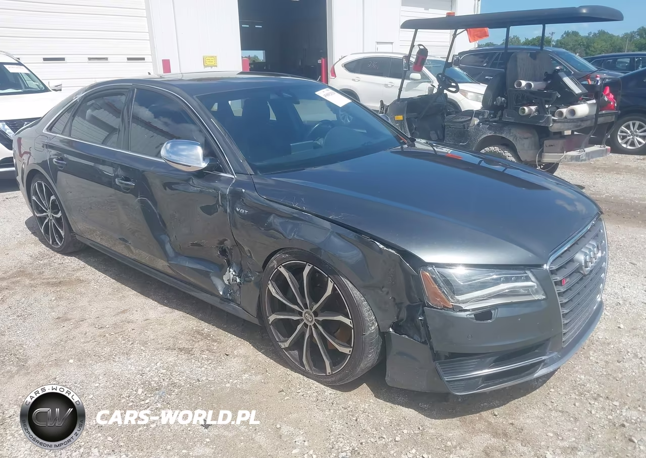 2014 Audi S8 4.0T