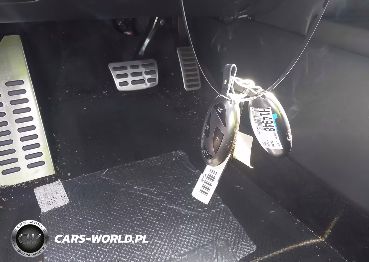 2026 Hyundai Elantra Sel Sport Premium VIN:KMHLS4DG7TU128007 - 11