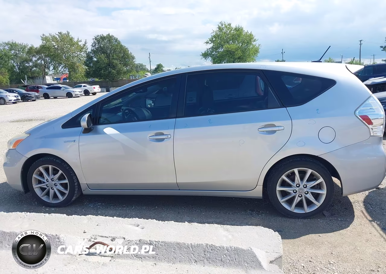 2012 Toyota Prius V Five VIN:JTDZN3EU3C3137877 - 14
