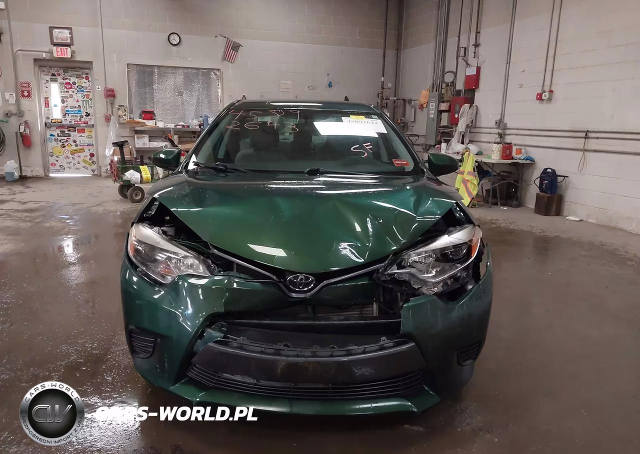 2016 Toyota Corolla Le VIN:2T1BURHE6GC672744 - 12