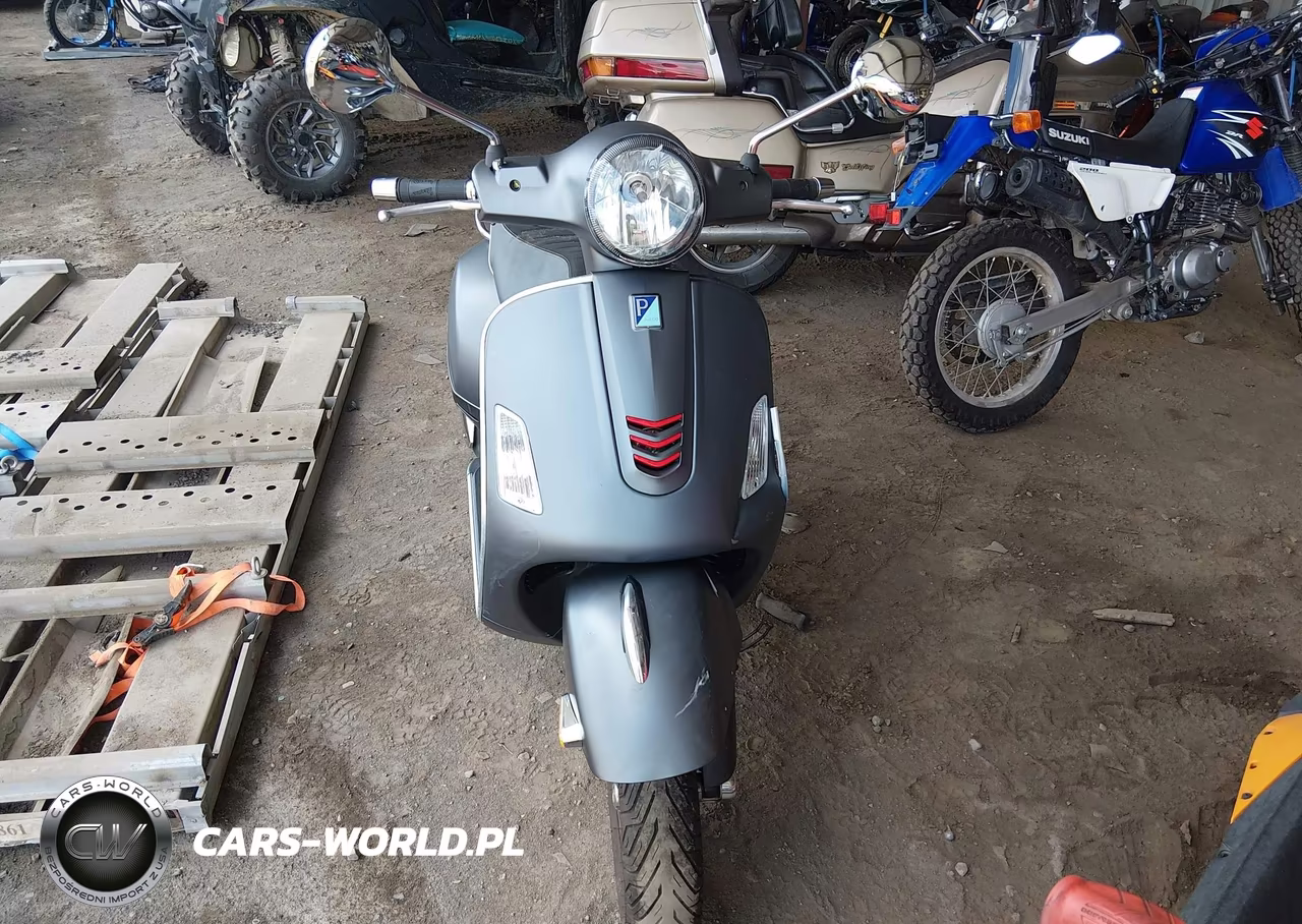 2018 Vespa Other VIN:ZAPMA39L3J5200774 - 5