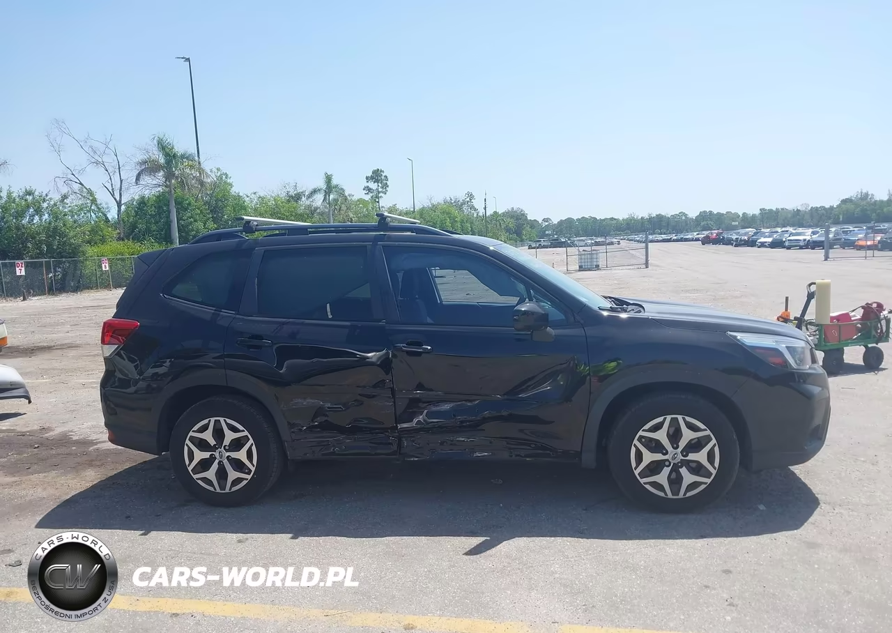 2021 Subaru Forester Premium VIN:JF2SKAJC4MH408172 - 13