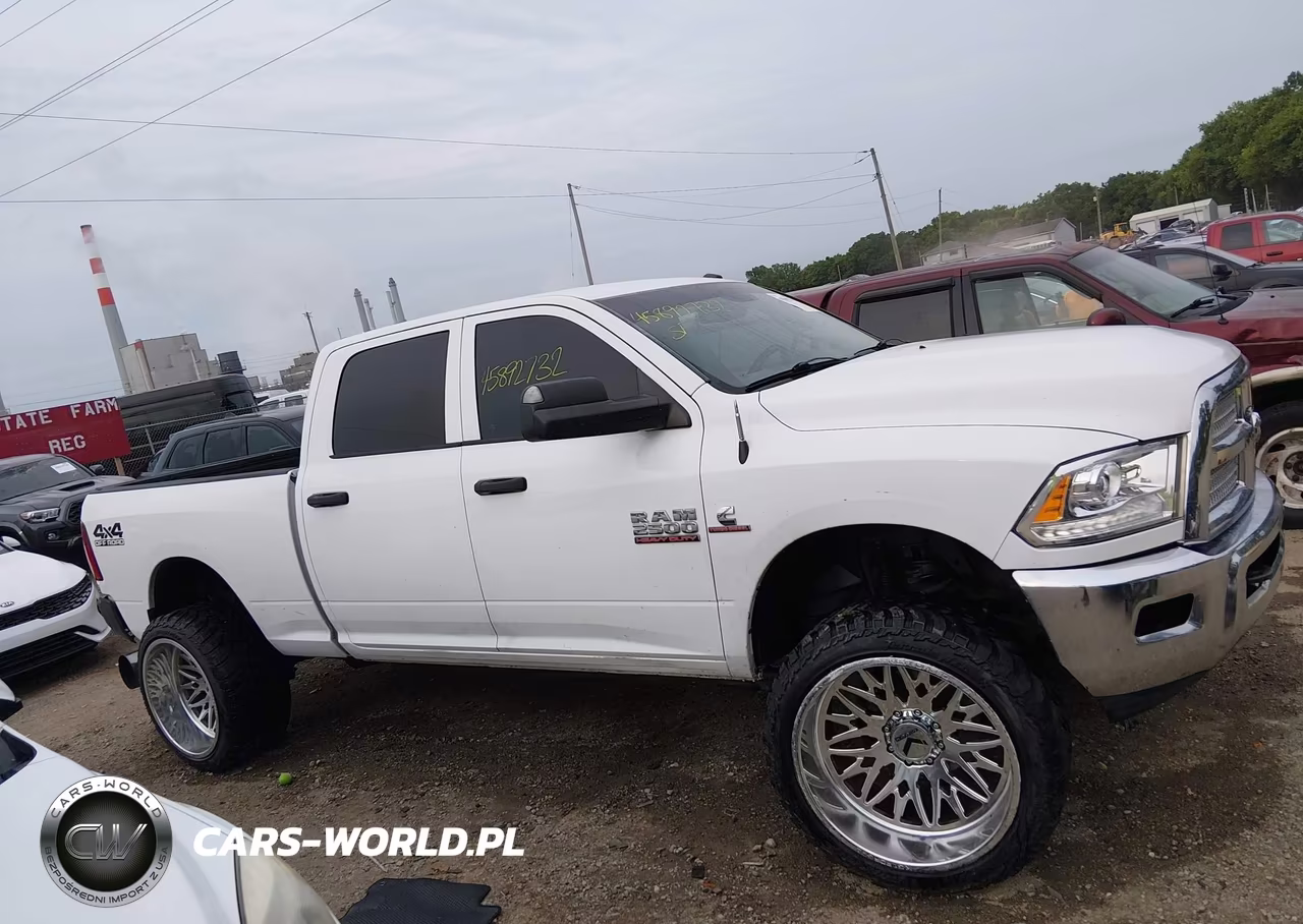 2015 Ram 2500 Tradesman VIN:3C6UR5CL1FG685387 - 13