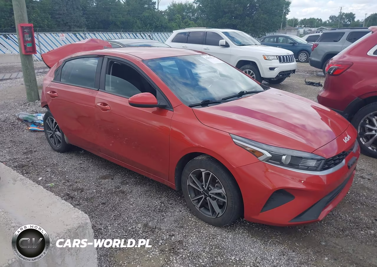 2022 Kia Forte Lxs – zdjęcie 1 z 16
