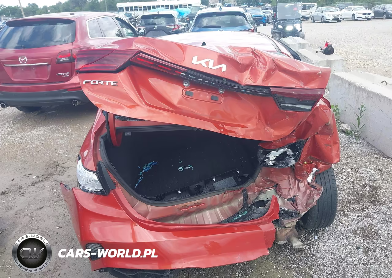 2022 Kia Forte Lxs VIN:3KPF24AD6NE462851 - 16