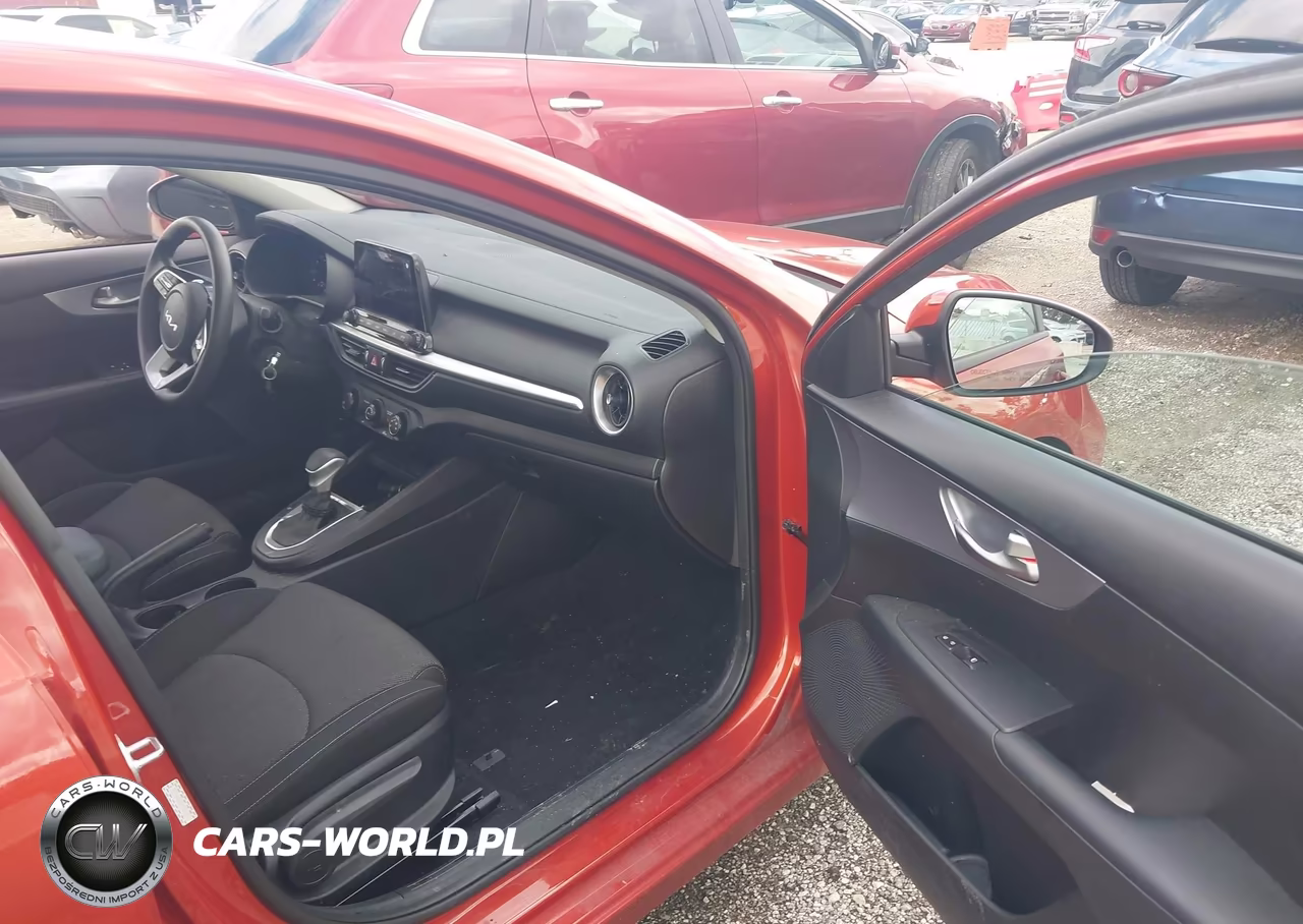 2022 Kia Forte Lxs VIN:3KPF24AD6NE462851 - 5