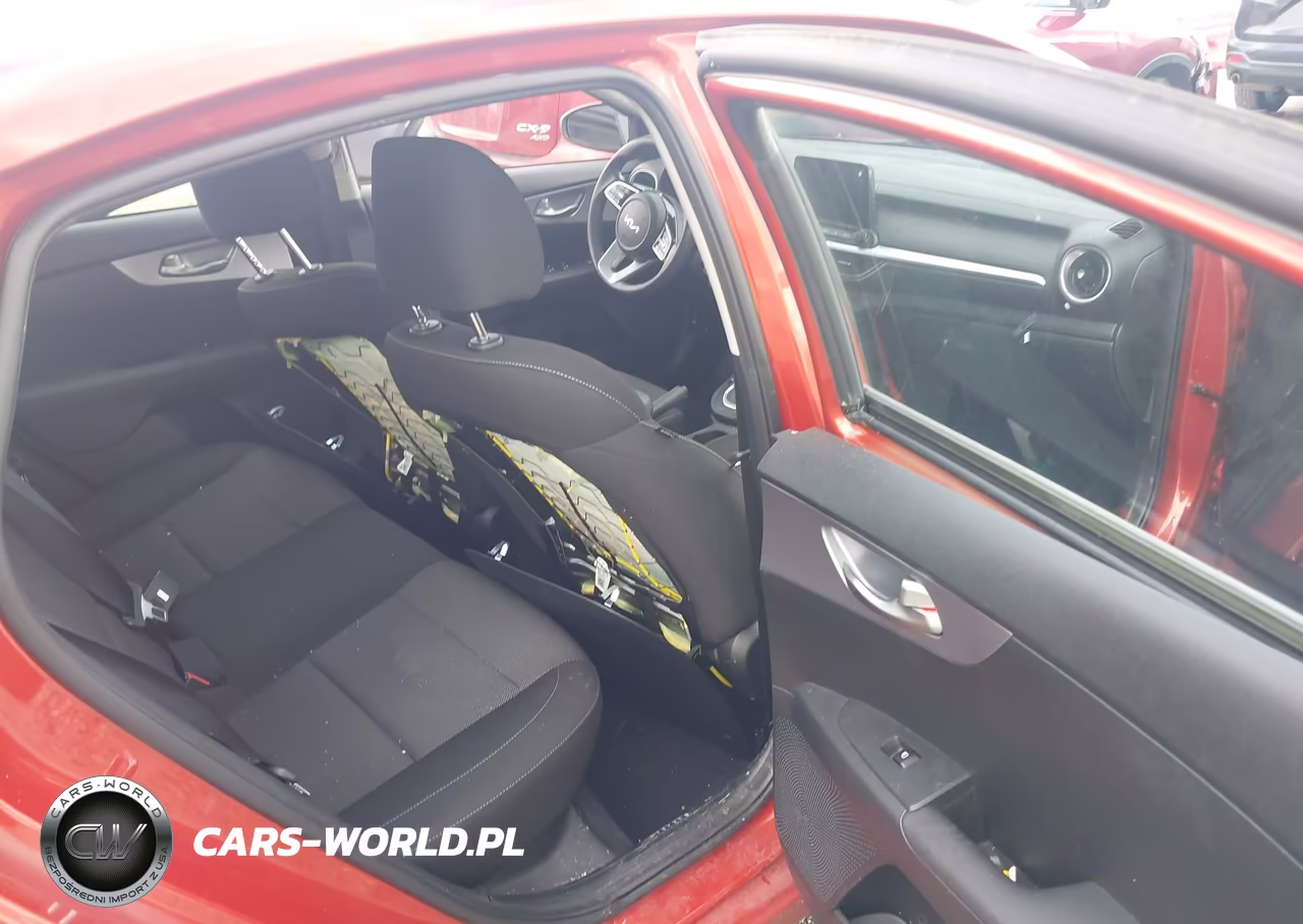 2022 Kia Forte Lxs VIN:3KPF24AD6NE462851 - 8