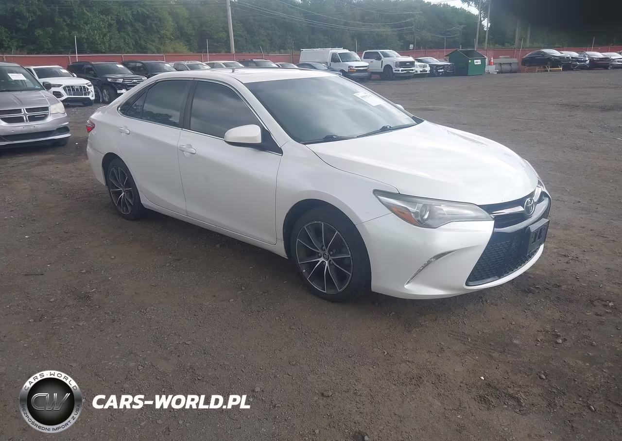 2015 Toyota Camry Xse