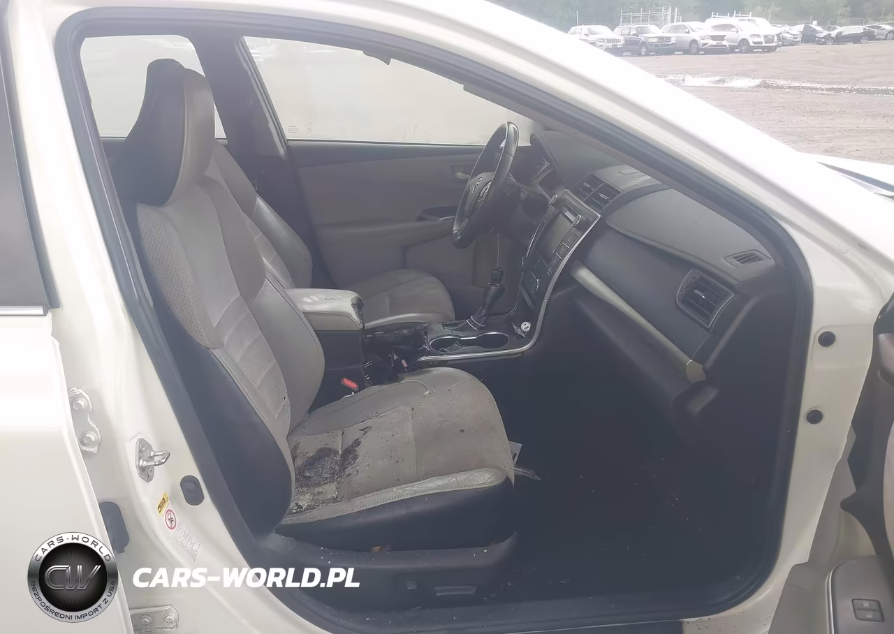 2015 Toyota Camry Xse VIN:4T1BF1FK7FU030745 - 5