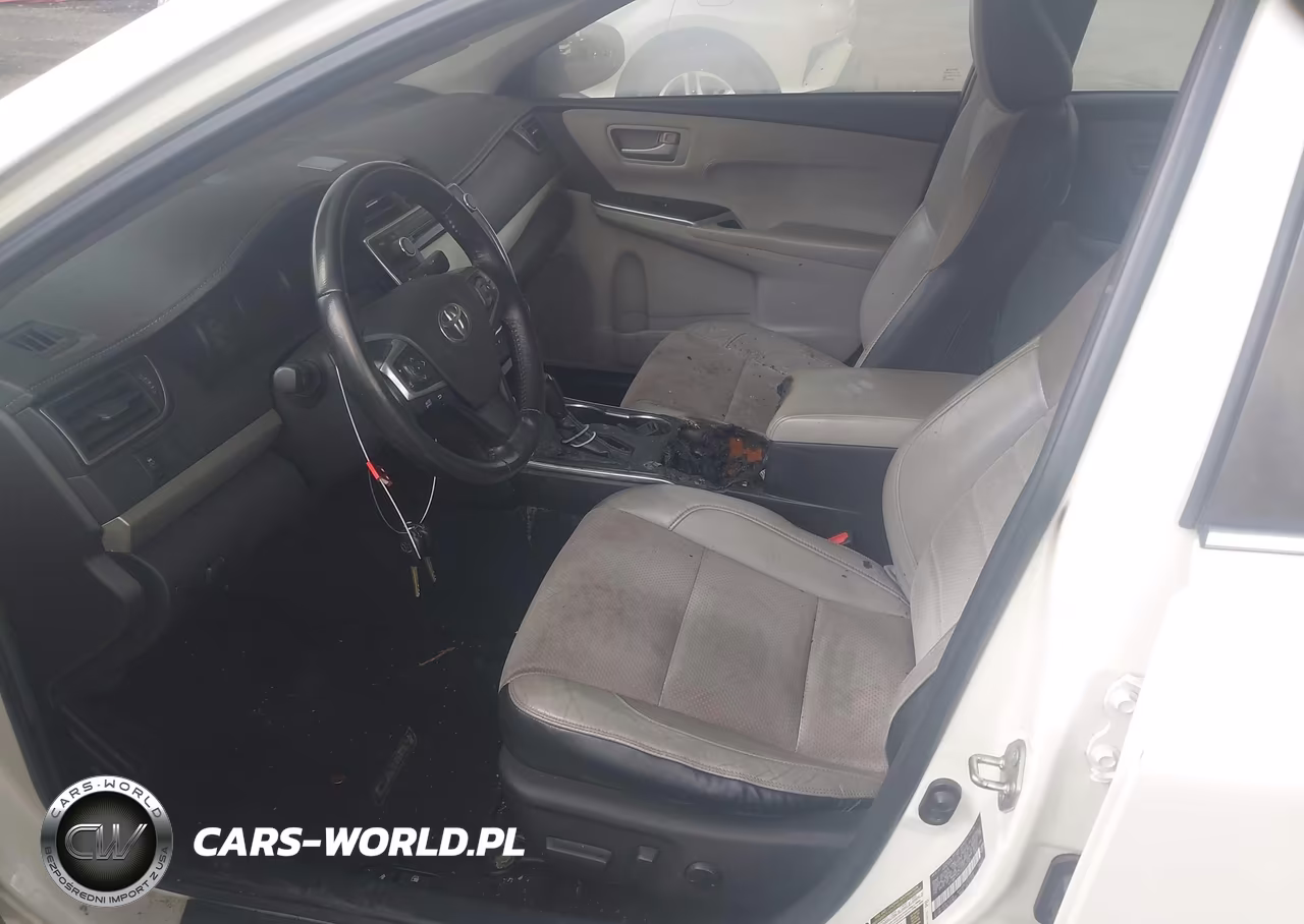 2015 Toyota Camry Xse VIN:4T1BF1FK7FU030745 - 6