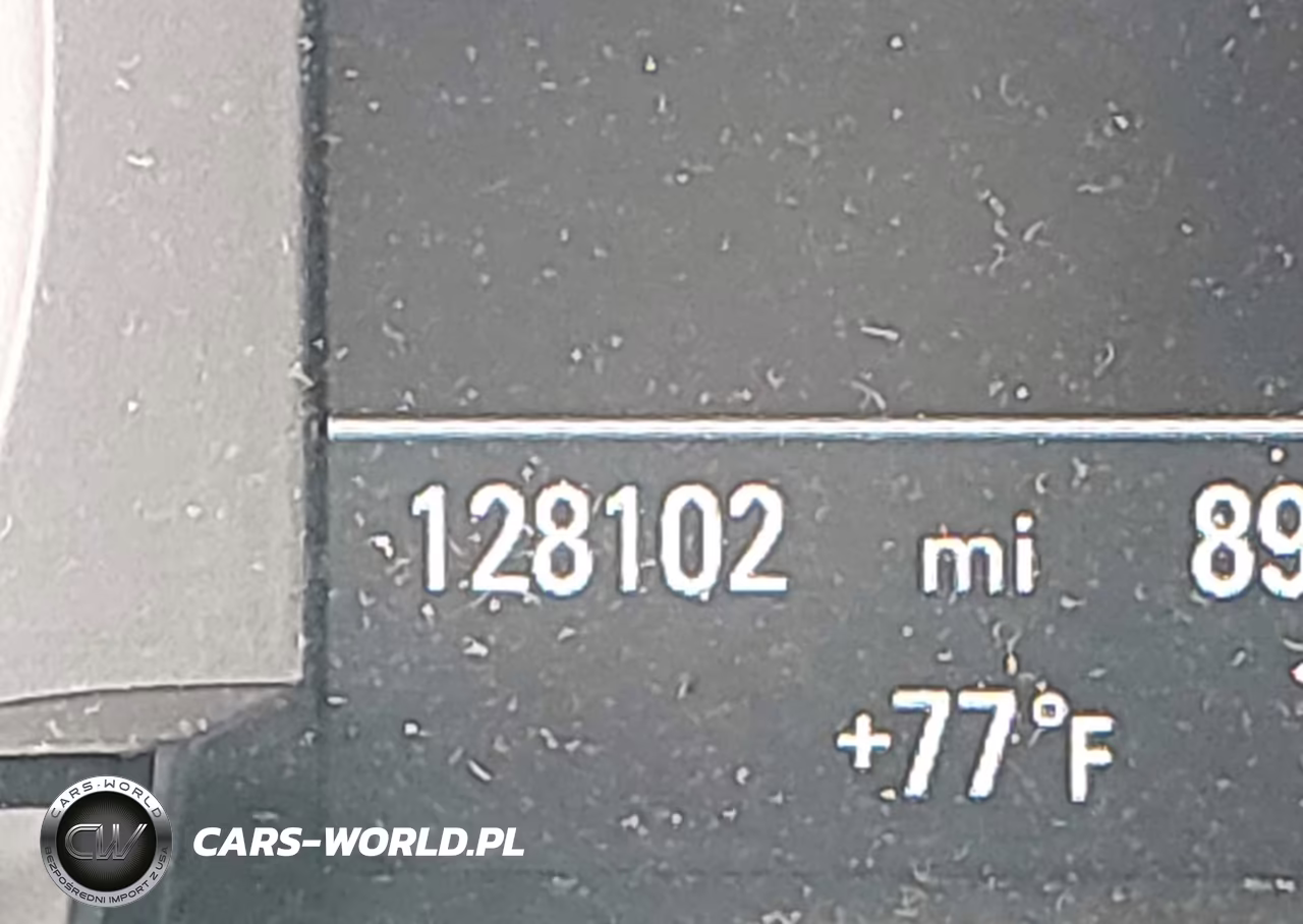 2016 Audi A4 Premium Plus VIN:WAUFFAFL6GN011496 - 15