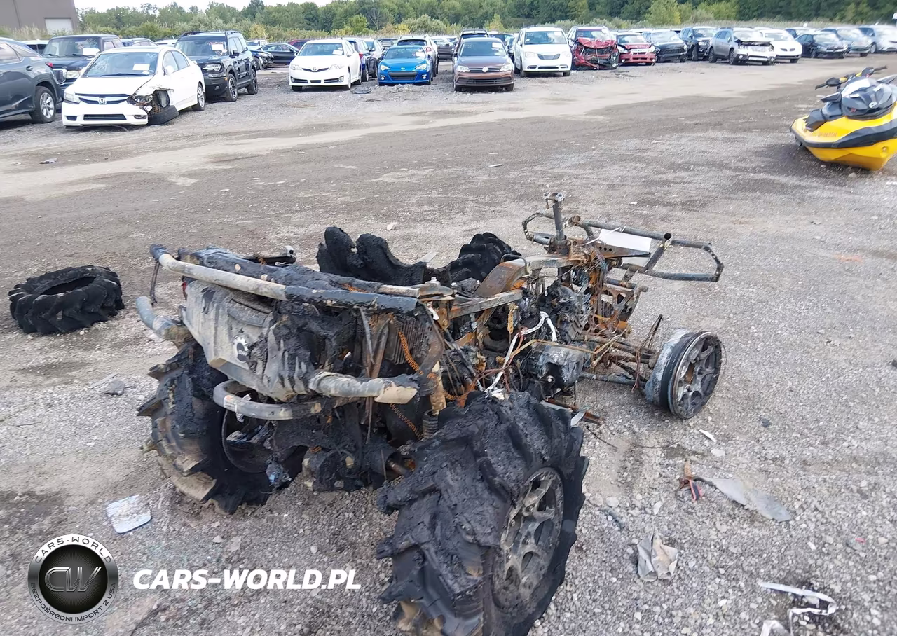 2018 Can-Am Outlander Max Xt 1000R-Xt-P 1000R VIN:3JBLPAX47JJ000782 - 4