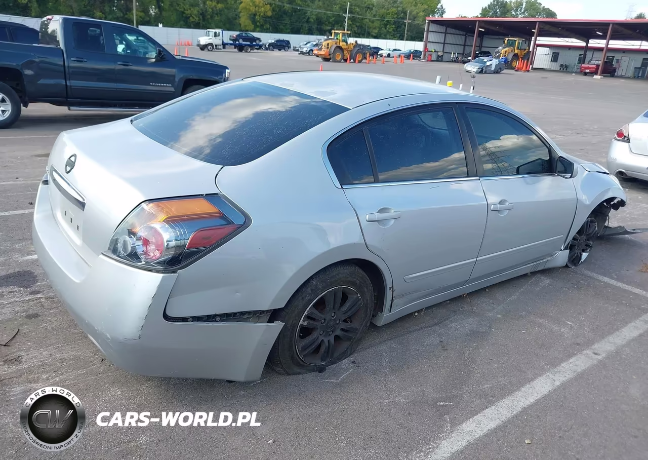 2011 Nissan Altima 2.5 S VIN:1N4AL2AP6BN408047 - 4