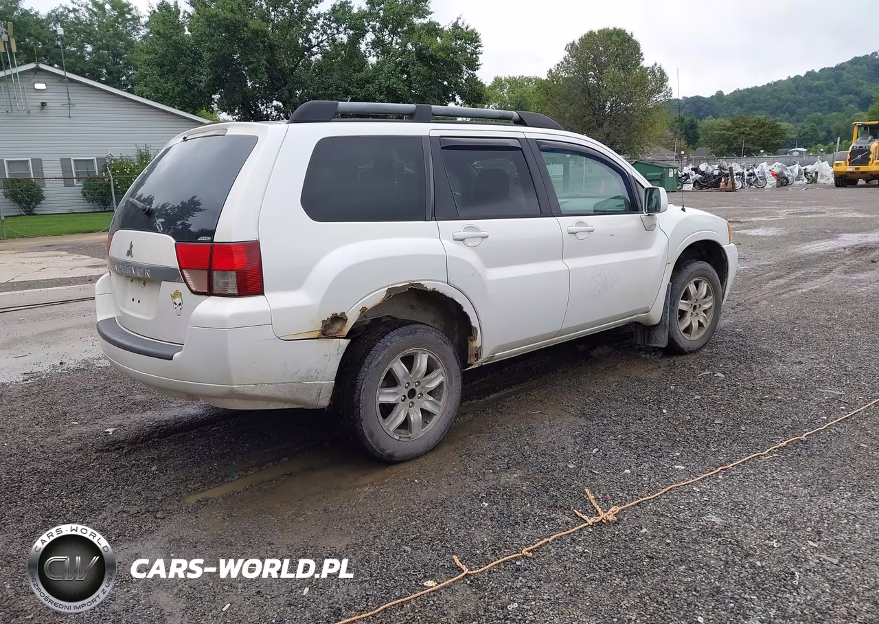 2011 Mitsubishi Endeavor VIN:4A4JN2AS3BE025488 - 4