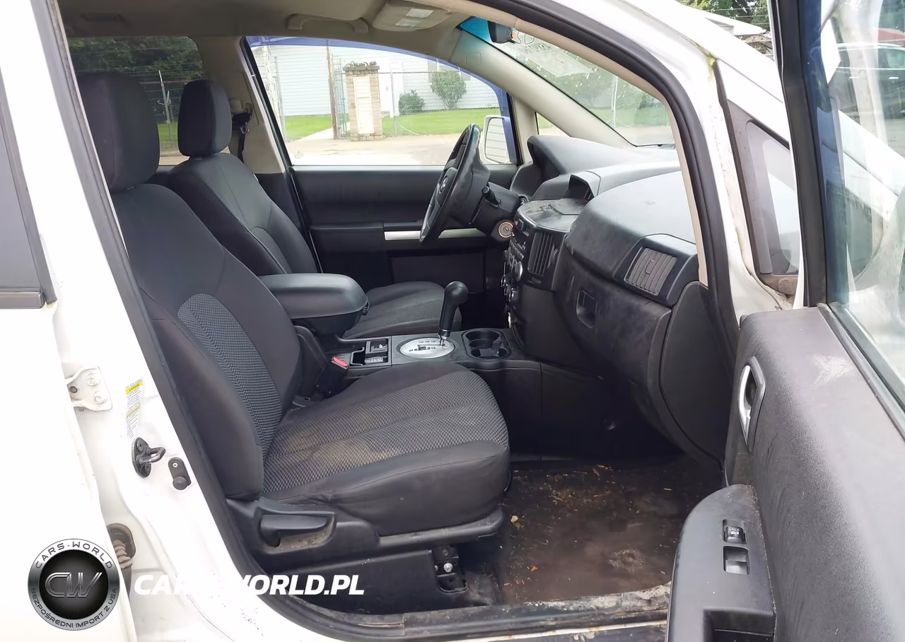 2011 Mitsubishi Endeavor VIN:4A4JN2AS3BE025488 - 5