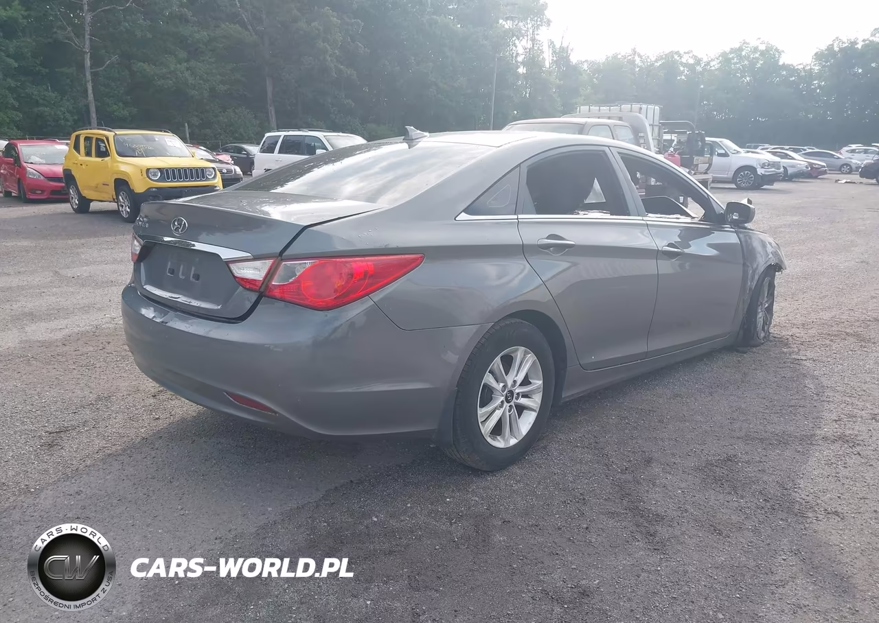 2013 Hyundai Sonata Gls VIN:5NPEB4AC5DH587949 - 4
