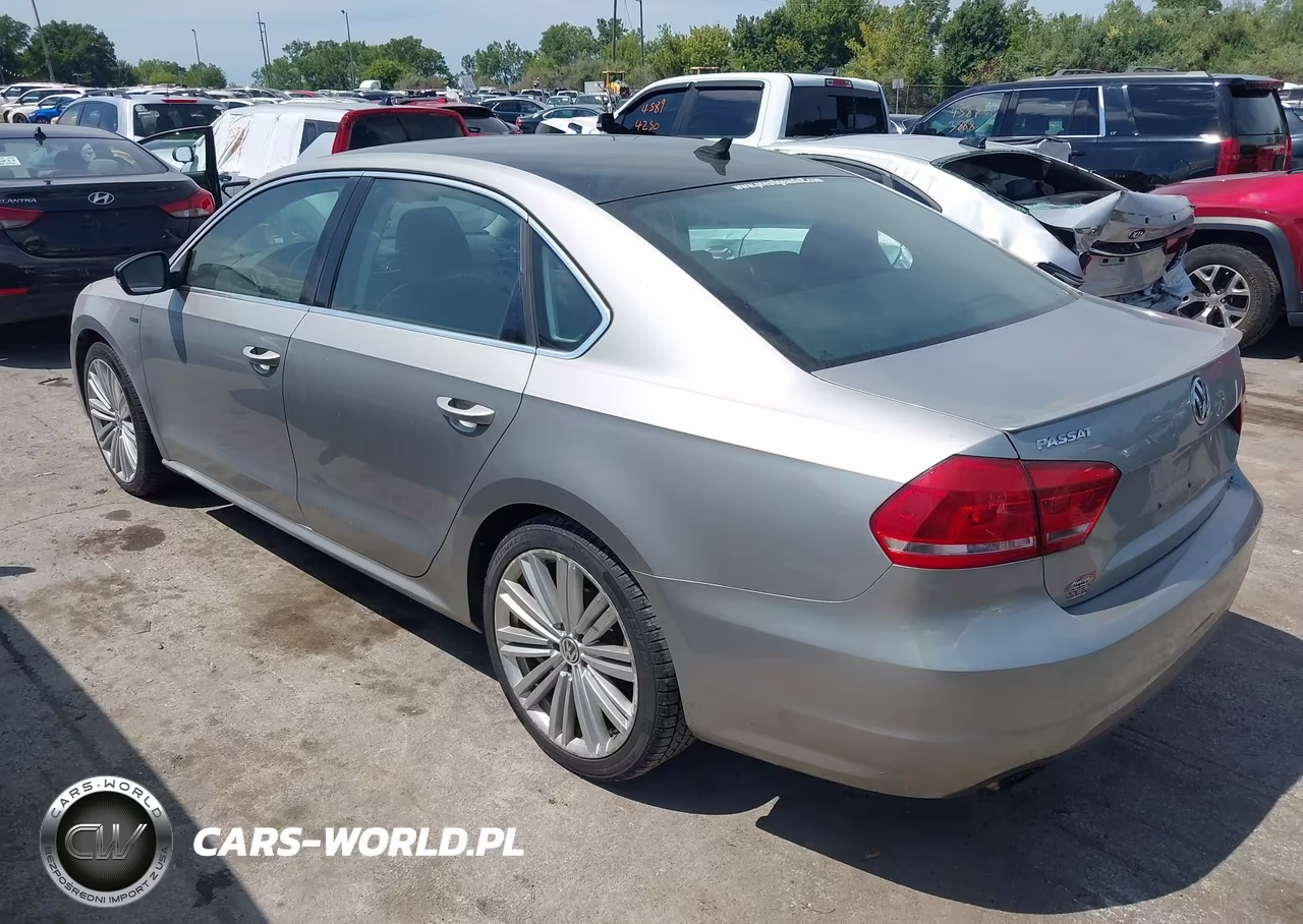 2014 Volkswagen Passat 1.8T Sport VIN:1VWBT7A30EC102628 - 3