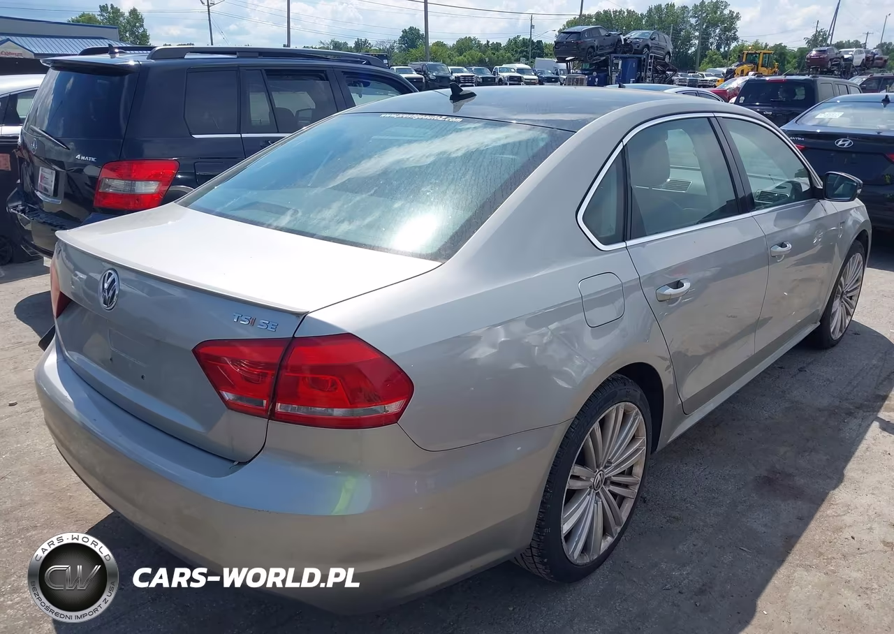 2014 Volkswagen Passat 1.8T Sport VIN:1VWBT7A30EC102628 - 4