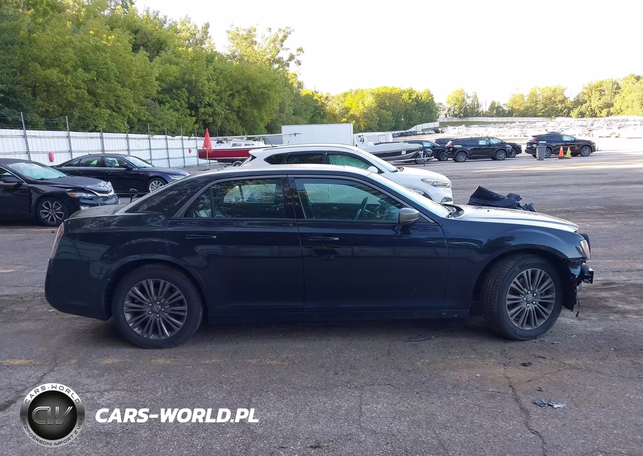 2014 Chrysler 300C John Varvatos Limited Edition Awd VIN:2C3CCAJGXEH240430 - 12