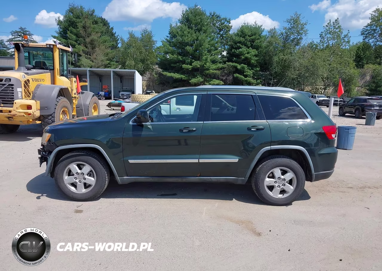 2011 Jeep Grand Cherokee Laredo VIN:1J4RR4GG2BC555258 - 15
