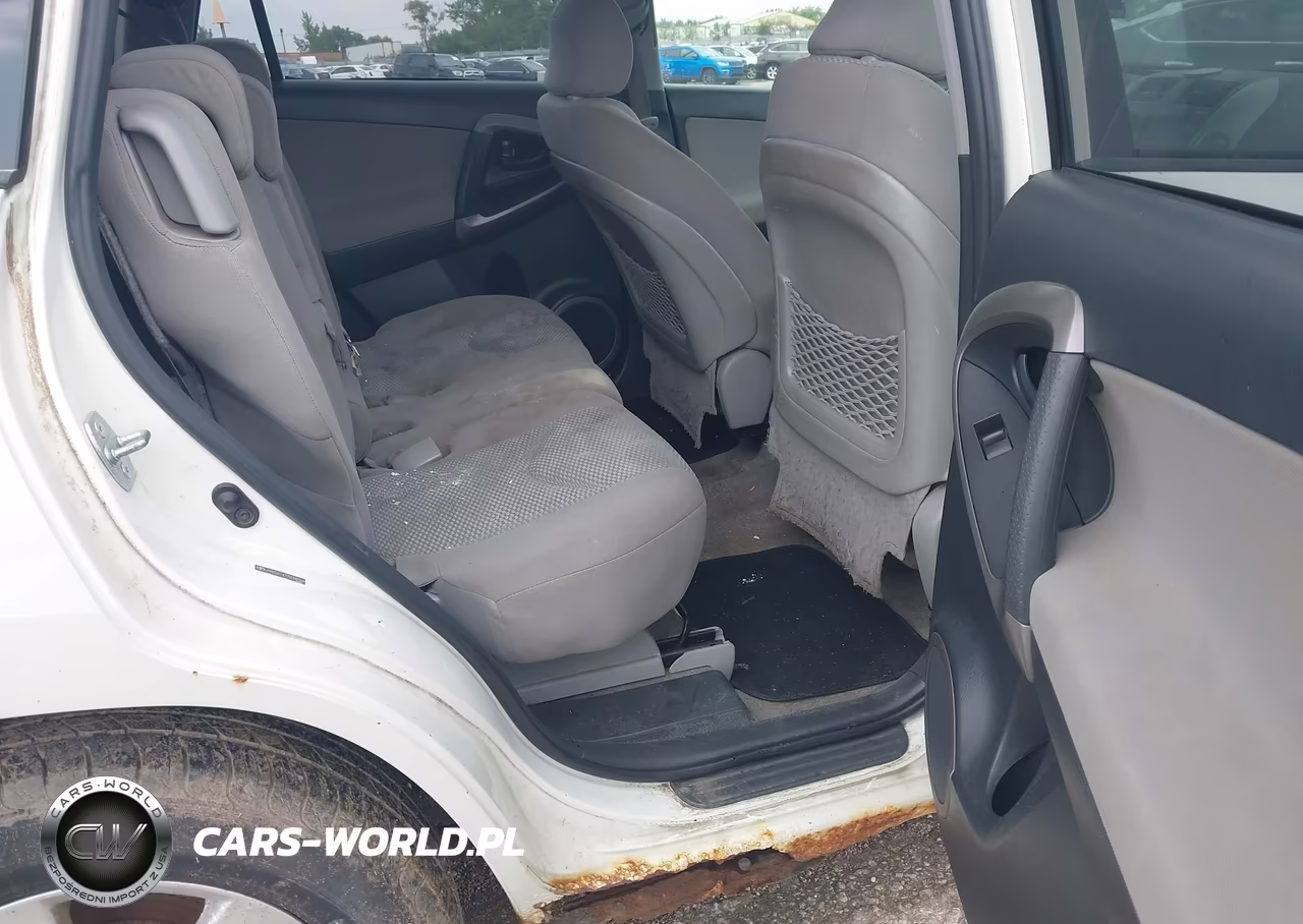 2007 Toyota Rav4 Limited VIN:JTMZD31V775050768 - 8