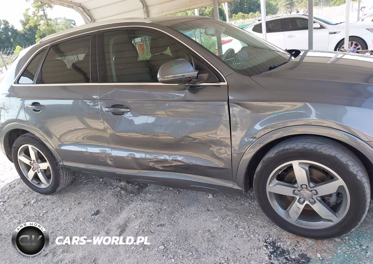 2015 Audi Q3 2.0T Premium Plus VIN:WA1EFCFS9FR000754 - 13