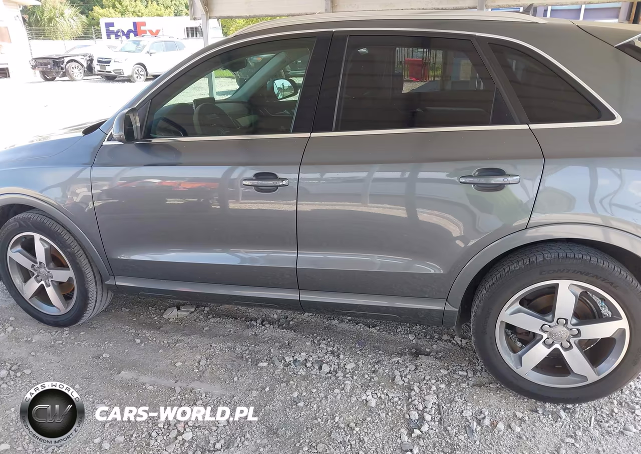 2015 Audi Q3 2.0T Premium Plus VIN:WA1EFCFS9FR000754 - 14