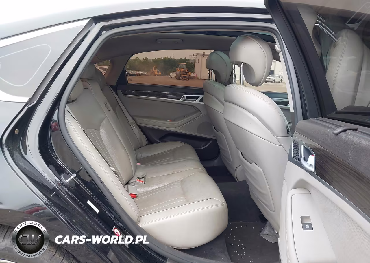 2015 Hyundai Genesis 3.8 VIN:KMHGN4JE7FU101776 - 8