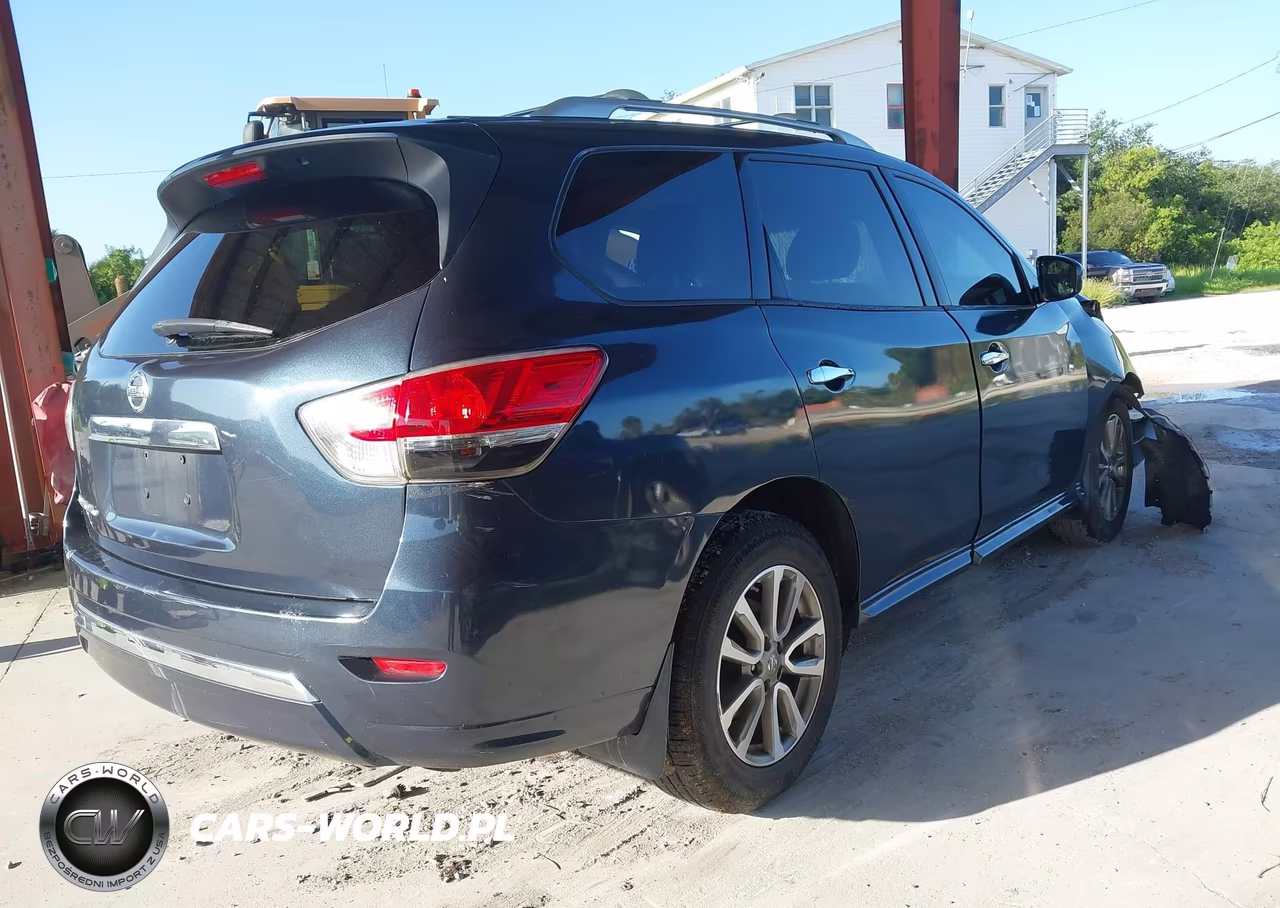 2015 Nissan Pathfinder S VIN:5N1AR2MNXFC721389 - 4
