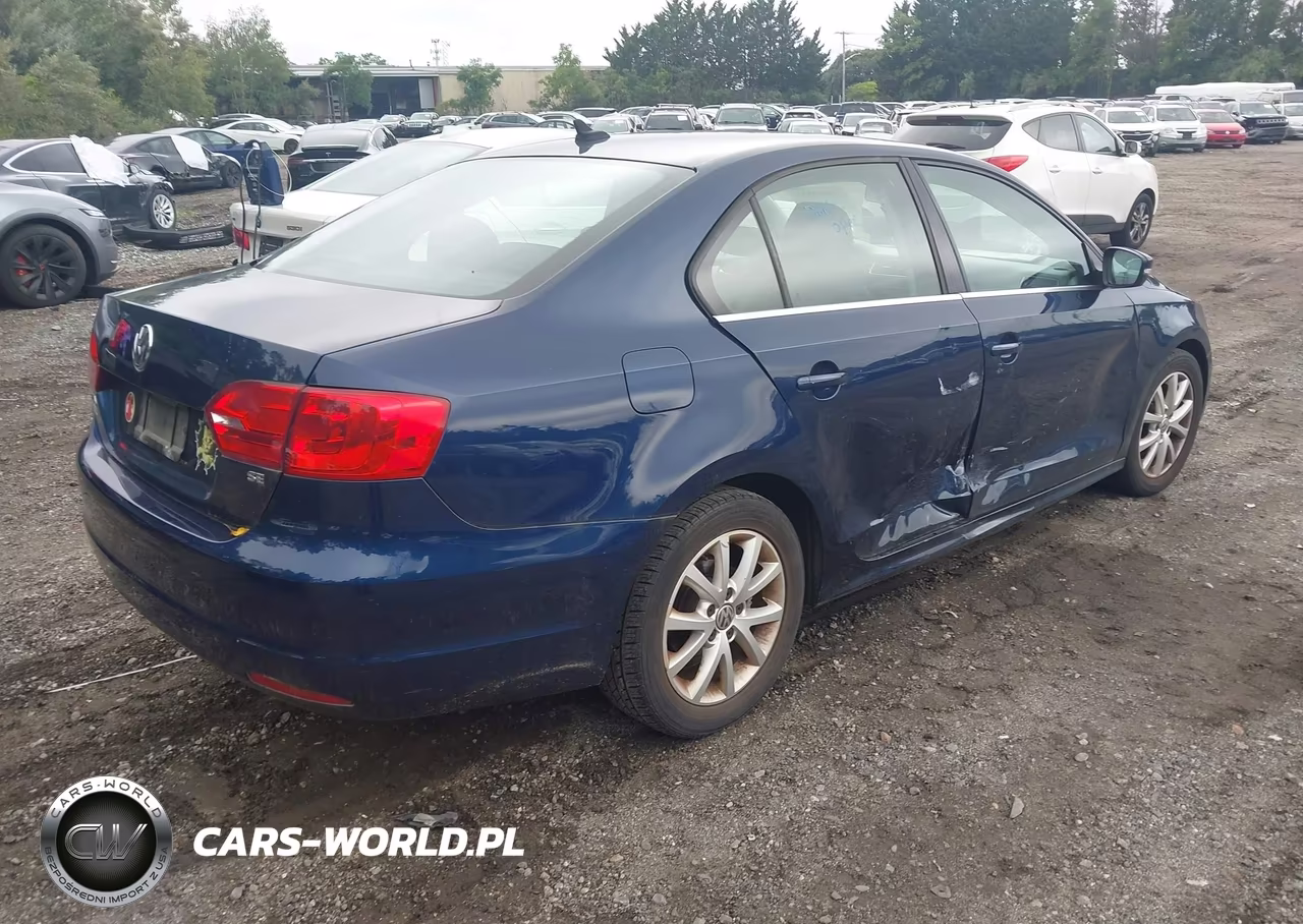 2014 Volkswagen Jetta 1.8T Se VIN:3VWD17AJ8EM381936 - 4