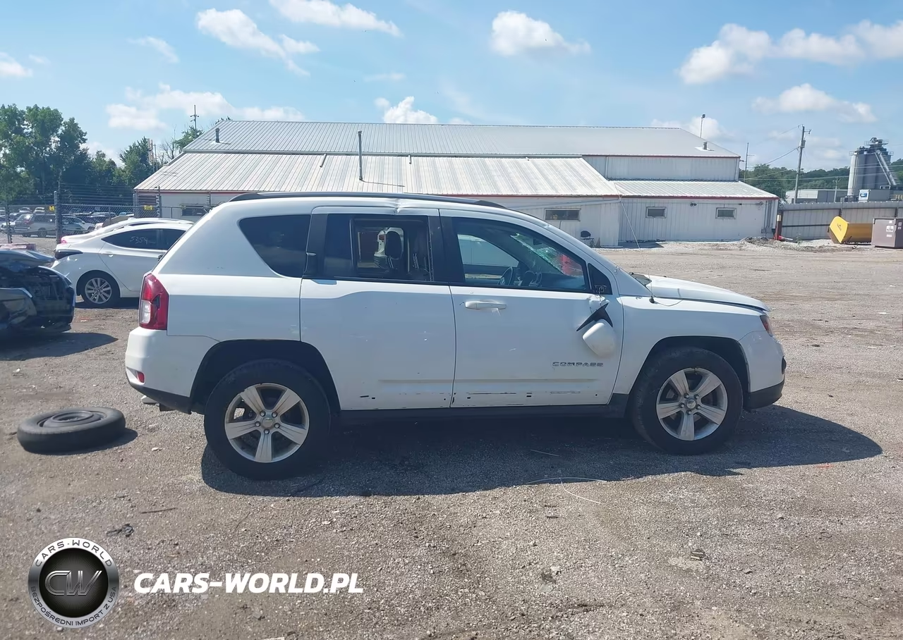 2016 Jeep Compass Latitude VIN:1C4NJDEB8GD617489 - 14