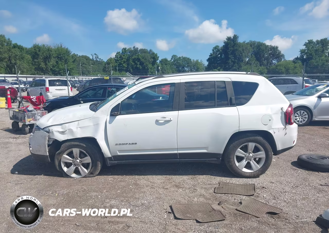 2016 Jeep Compass Latitude VIN:1C4NJDEB8GD617489 - 15