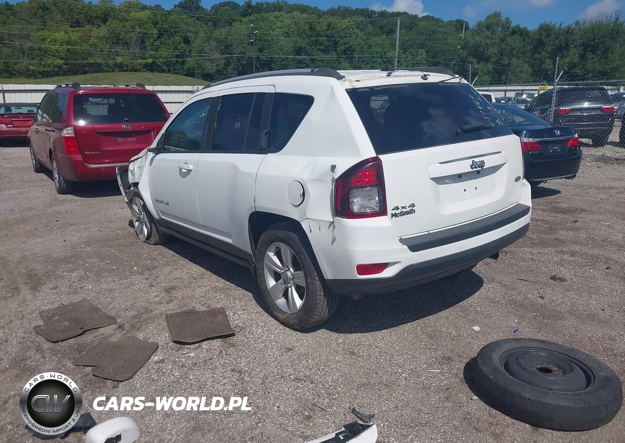2016 Jeep Compass Latitude VIN:1C4NJDEB8GD617489 - 3