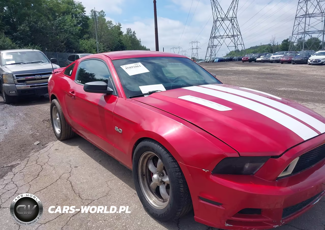 2013 Ford Mustang V6