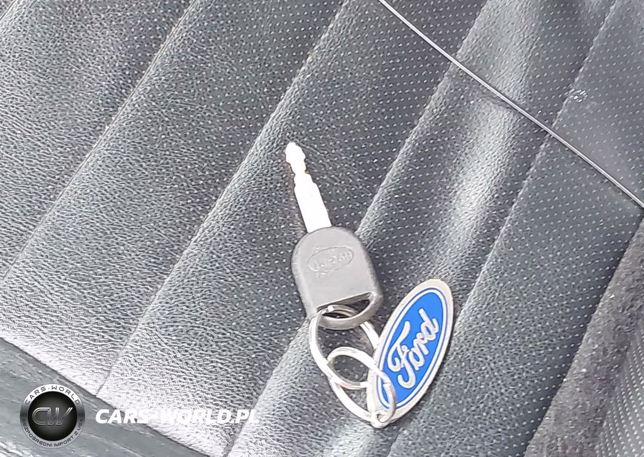 2013 Ford Mustang V6 VIN:1ZVBP8AM8D5269406 - 11