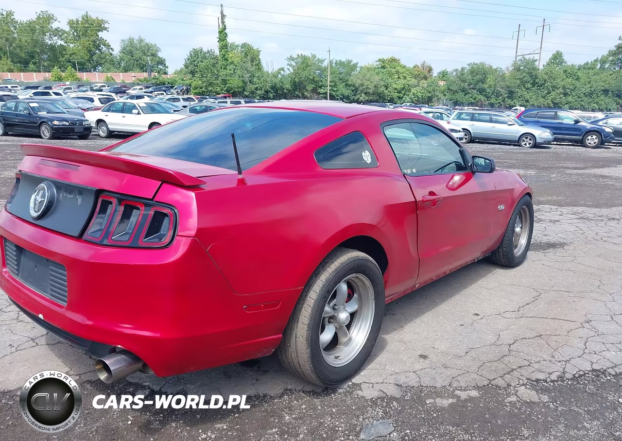 2013 Ford Mustang V6 VIN:1ZVBP8AM8D5269406 - 4